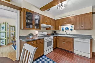 200 S Vincennes Cir, Racine, WI 53402 - Photo 12