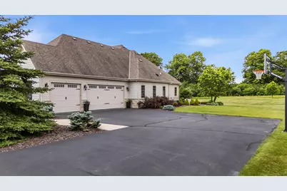 12575 N Hawks Glen Ct, Mequon, WI 53097 - Photo 52