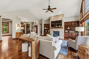 12575 N Hawks Glen Ct, Mequon, WI 53097 - Photo 10