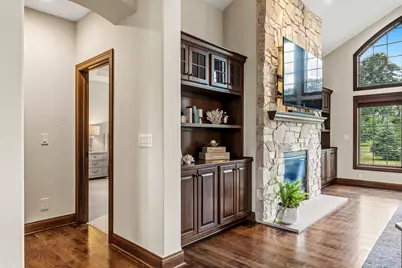 12575 N Hawks Glen Ct, Mequon, WI 53097 - Photo 14