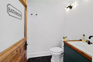 338 Oakton Ave, Pewaukee, WI 53072 - Photo 20