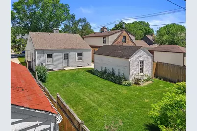 4823 N Hollywood Ave, Whitefish Bay, WI 53217 - Photo 26
