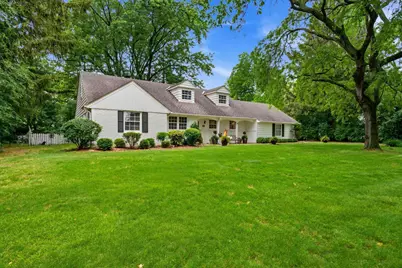 8921 N Lake Dr, Bayside, WI 53217 - Photo 2