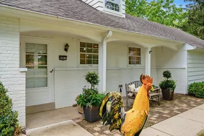 8921 N Lake Dr, Bayside, WI 53217 - Photo 4