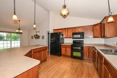 170 N Wild Flower Ln, Elkhorn, WI 53121 - Photo 14
