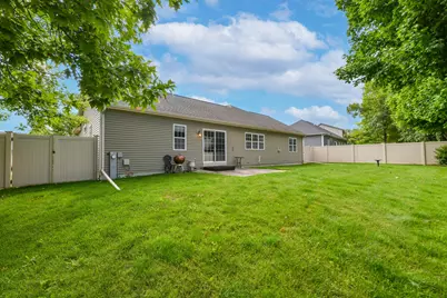 170 N Wild Flower Ln, Elkhorn, WI 53121 - Photo 38