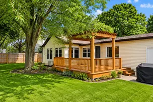 1412 N 40th St, Sheboygan, WI 53081 - Photo 2
