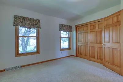 4461 S 116th St, Greenfield, WI 53228 - Photo 26