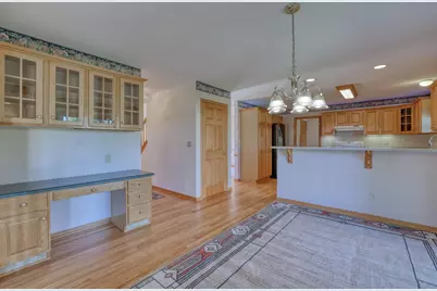 4461 S 116th St, Greenfield, WI 53228 - Photo 6
