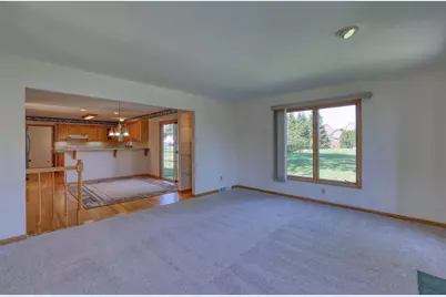 4461 S 116th St, Greenfield, WI 53228 - Photo 20
