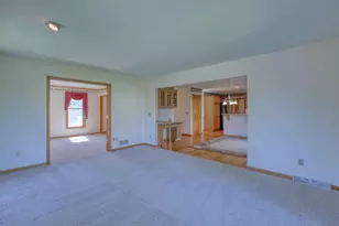 4461 S 116th St, Greenfield, WI 53228 - Photo 14