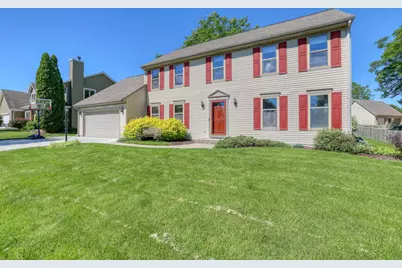 4461 S 116th St, Greenfield, WI 53228 - Photo 2