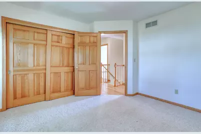 4461 S 116th St, Greenfield, WI 53228 - Photo 32