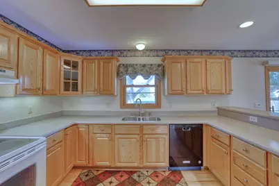 4461 S 116th St, Greenfield, WI 53228 - Photo 4