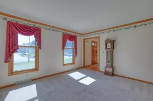 4461 S 116th St, Greenfield, WI 53228 - Photo 16