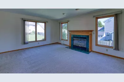 4461 S 116th St, Greenfield, WI 53228 - Photo 18