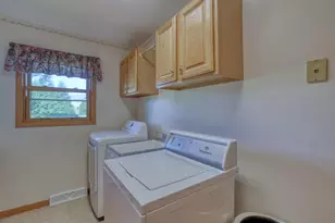 4461 S 116th St, Greenfield, WI 53228 - Photo 18
