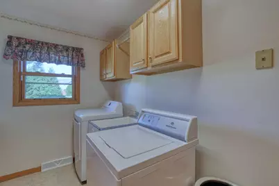 4461 S 116th St, Greenfield, WI 53228 - Photo 22