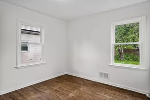 2444 S 83rd St, West Allis, WI 53219 - Photo 16