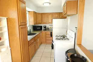 1531 Birch Dr, Waukesha, WI 53188 - Photo 2