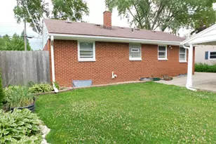 1531 Birch Dr, Waukesha, WI 53188 - Photo 18