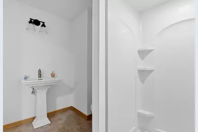 4702  Hunters Glen Dr, Sheboygan, WI 53083 - Photo 24