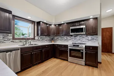 4702  Hunters Glen Dr, Sheboygan, WI 53083 - Photo 2