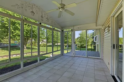 4702  Hunters Glen Dr, Sheboygan, WI 53083 - Photo 12