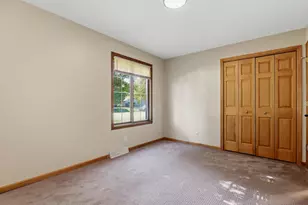 4702 Hunters Glen Dr, Sheboygan, WI 53083 - Photo 18