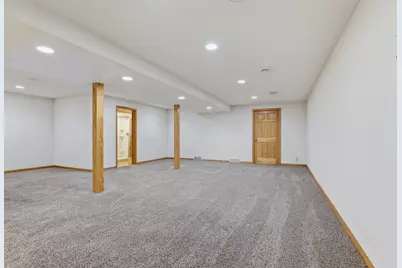 4702  Hunters Glen Dr, Sheboygan, WI 53083 - Photo 26