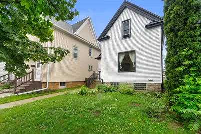 1305  Michigan Ave, South Milwaukee, WI 53172 - Photo 2