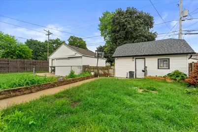 1305  Michigan Ave, South Milwaukee, WI 53172 - Photo 32