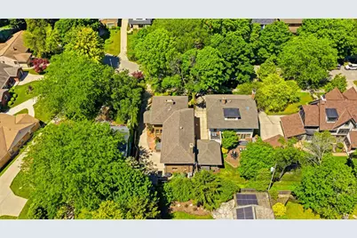 3934 N Harcourt Pl, Shorewood, WI 53211 - Photo 40