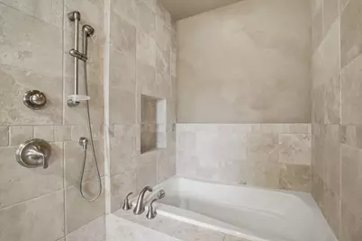 3934 N Harcourt Pl, Shorewood, WI 53211 - Photo 24