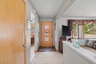 2320  51st St, Kenosha, WI 53140 - Photo 4