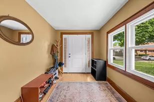 2261 N 59th St, Milwaukee, WI 53208 - Photo 6