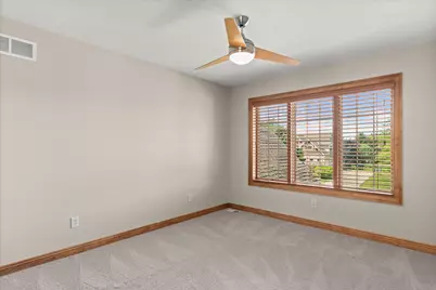 W218N5466  Taylors Woods Dr, Menomonee Falls, WI 53051 - Photo 30