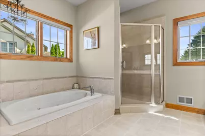 W218N5466  Taylors Woods Dr, Menomonee Falls, WI 53051 - Photo 28