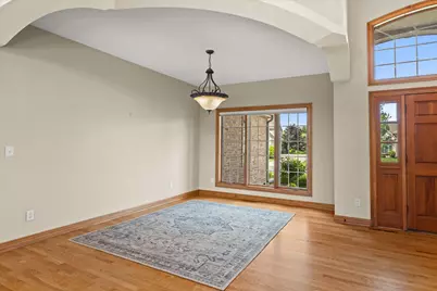 W218N5466  Taylors Woods Dr, Menomonee Falls, WI 53051 - Photo 6