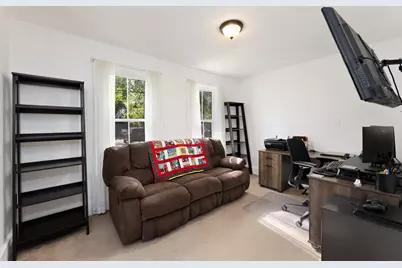 1406  Charles St, La Crosse, WI 54603 - Photo 12