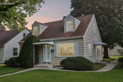 2546 S 99th St, West Allis, WI 53227 - Photo 2