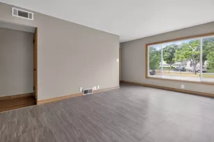 7107 W Beckett Ave, Milwaukee, WI 53216 - Photo 10