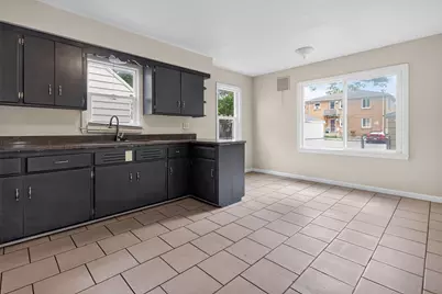 7107 W Beckett Ave, Milwaukee, WI 53216 - Photo 14