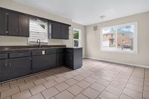 7107 W Beckett Ave, Milwaukee, WI 53216 - Photo 14