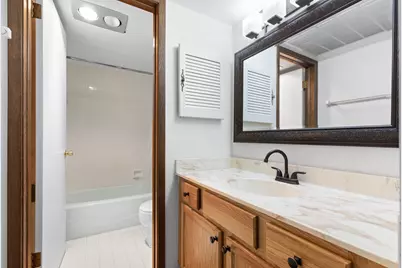 3609 N Tucker Pl #205, Milwaukee, WI 53222 - Photo 8