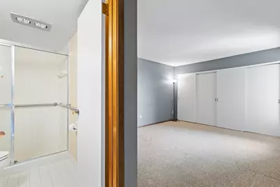 3609 N Tucker Pl #205, Milwaukee, WI 53222 - Photo 10