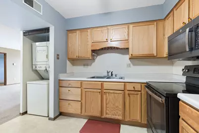3609 N Tucker Pl #205, Milwaukee, WI 53222 - Photo 6