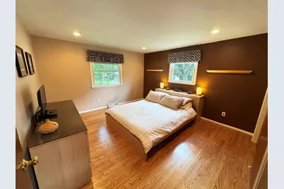 1513  Greenway Ter, Waukesha, WI 53186 - Photo 20