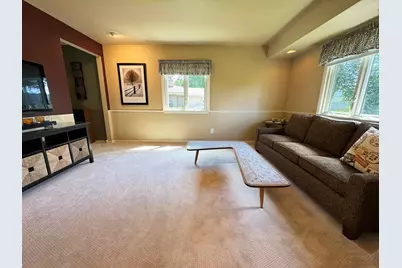 1513  Greenway Ter, Waukesha, WI 53186 - Photo 18