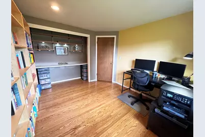 1513  Greenway Ter, Waukesha, WI 53186 - Photo 24